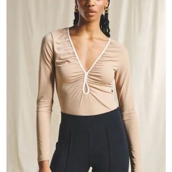 Abercrombie & Fitch Tops - Abercrombie & Fitch Nude Ruched Keyhole Long Sleeve Top - XL